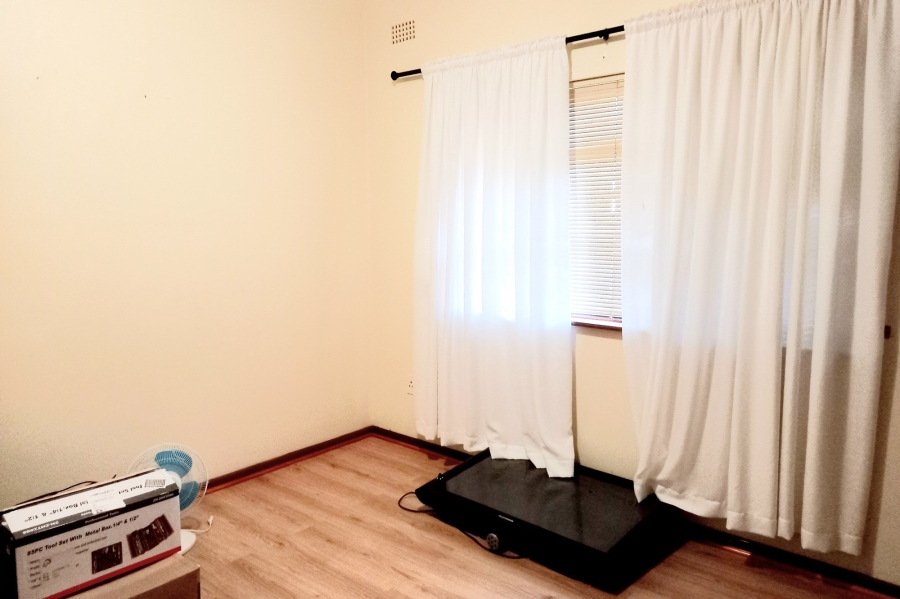 5 Bedroom Property for Sale in Vredenburg Western Cape